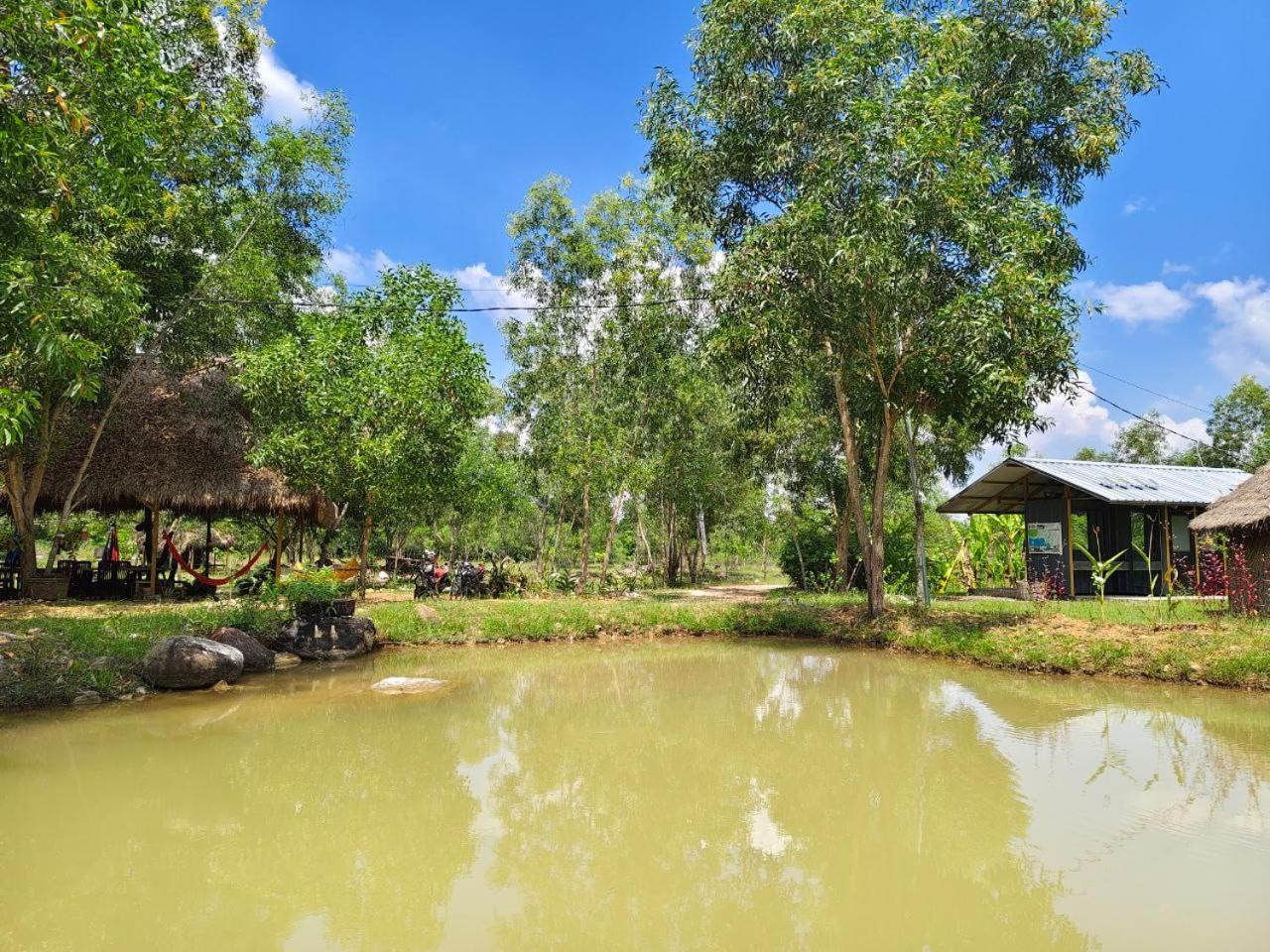 Kampot Camping - Eco Retreat Buitenkant foto