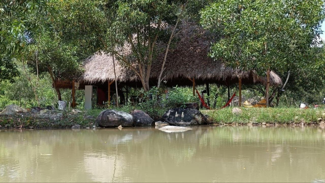 Kampot Camping - Eco Retreat Buitenkant foto
